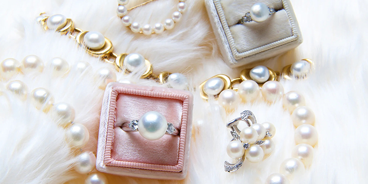 pearl jewelry fashion trend